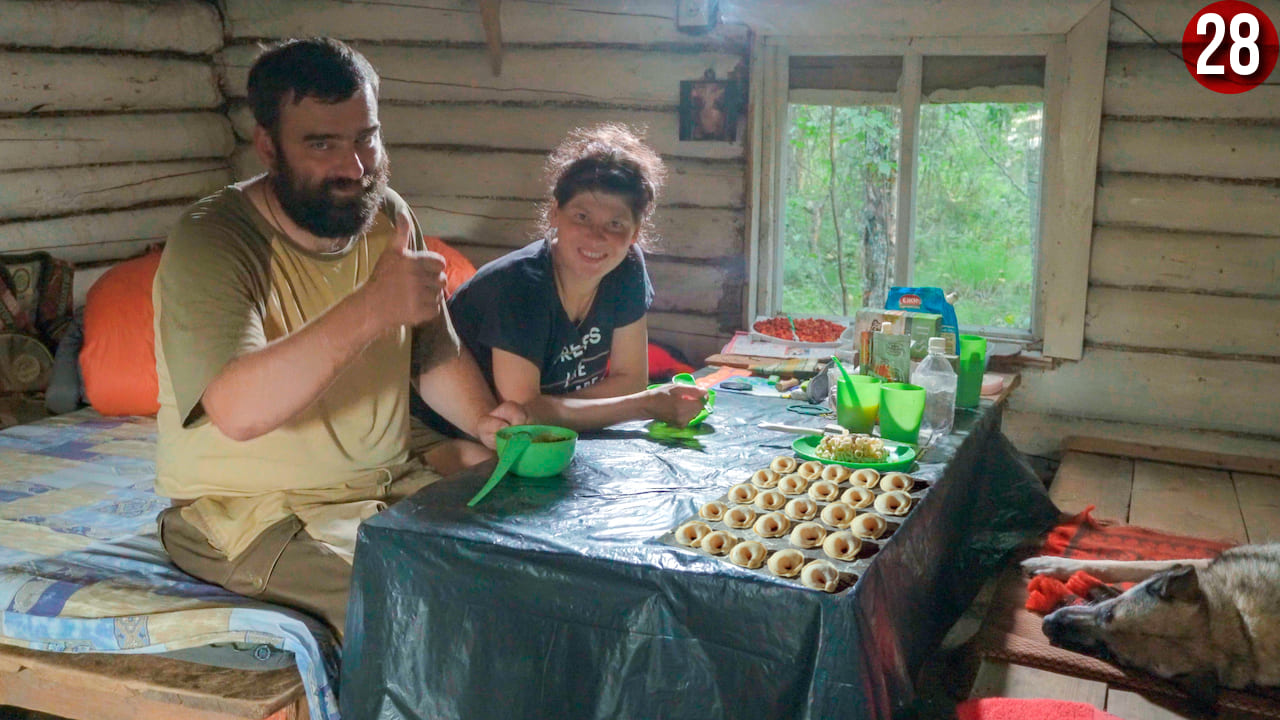 Отшельники – в тайге рыбалка на щуку, пельмени (часть 28)